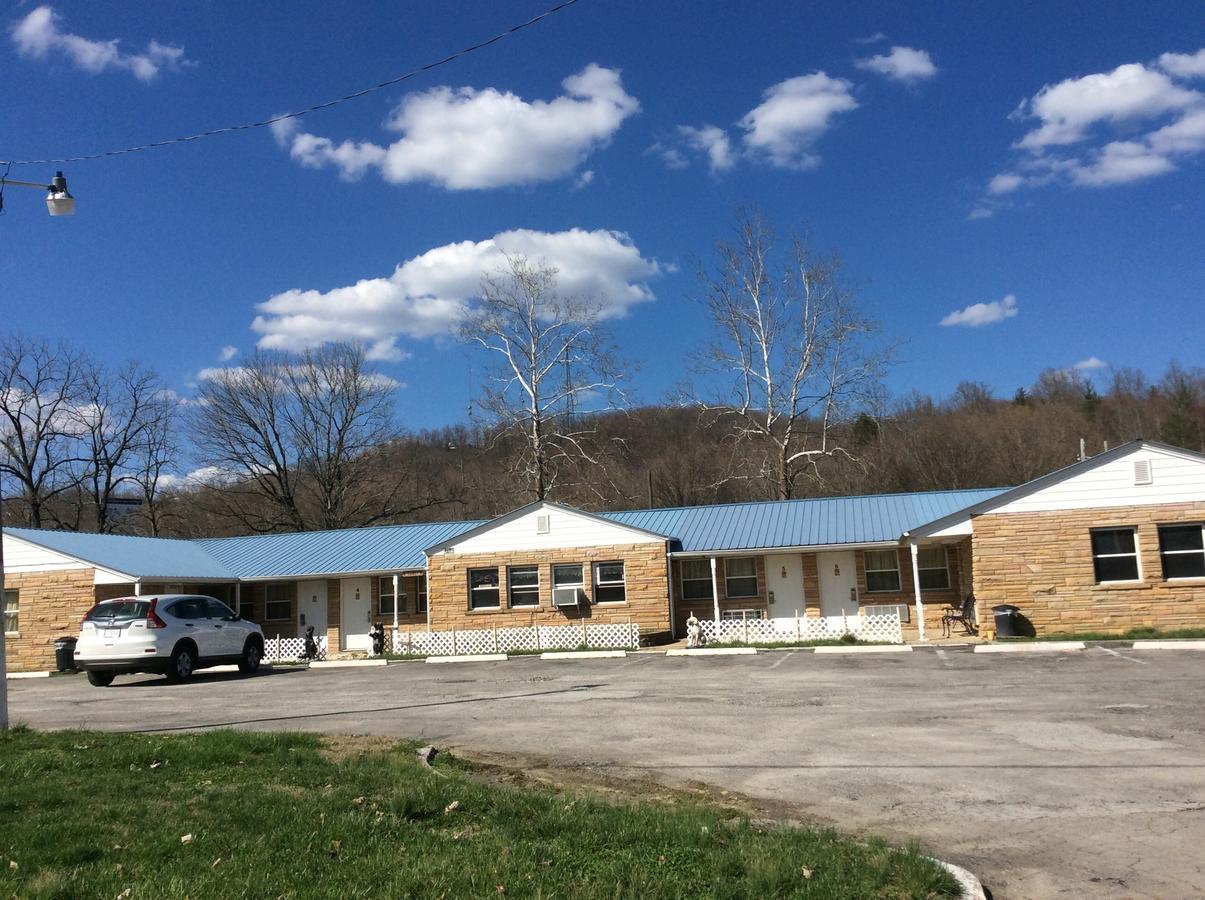 Scenic River Inn Motel Wartburg Εξωτερικό φωτογραφία