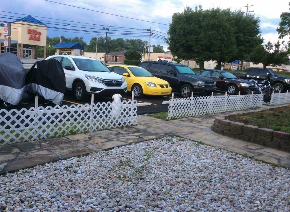 Scenic River Inn Motel Wartburg Εξωτερικό φωτογραφία