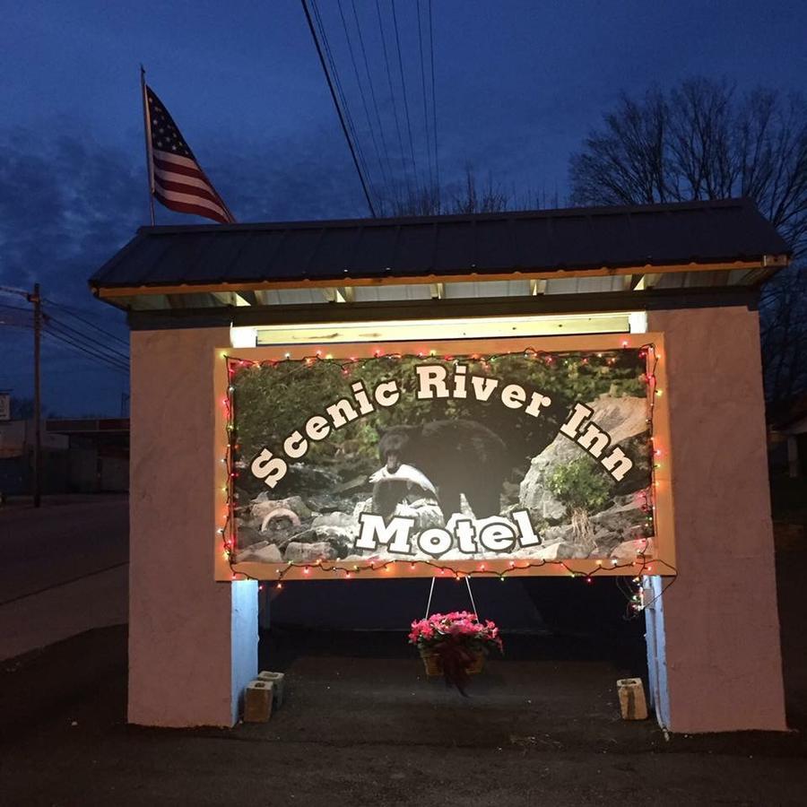 Scenic River Inn Motel Wartburg Εξωτερικό φωτογραφία