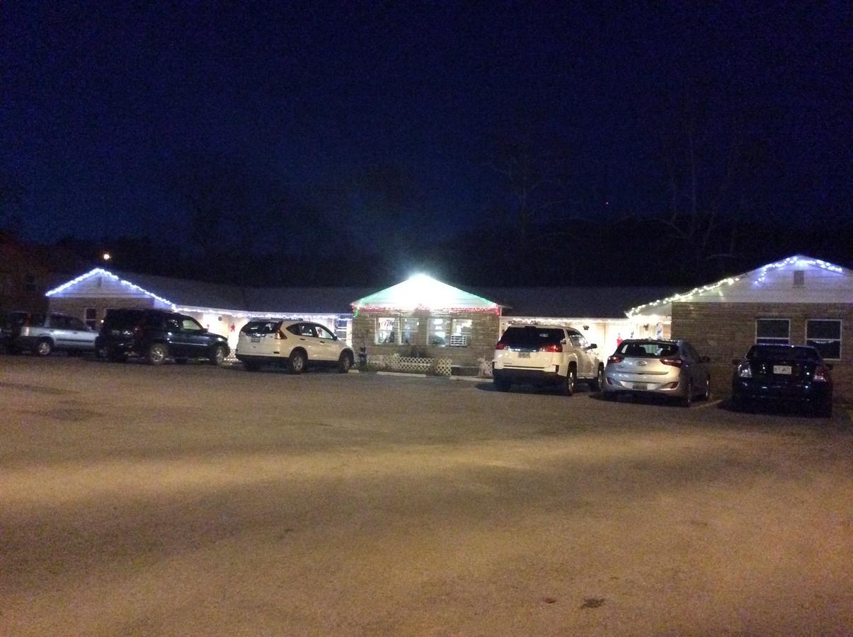 Scenic River Inn Motel Wartburg Εξωτερικό φωτογραφία