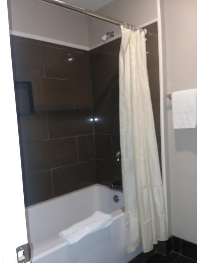 Scenic River Inn Motel Wartburg Εξωτερικό φωτογραφία