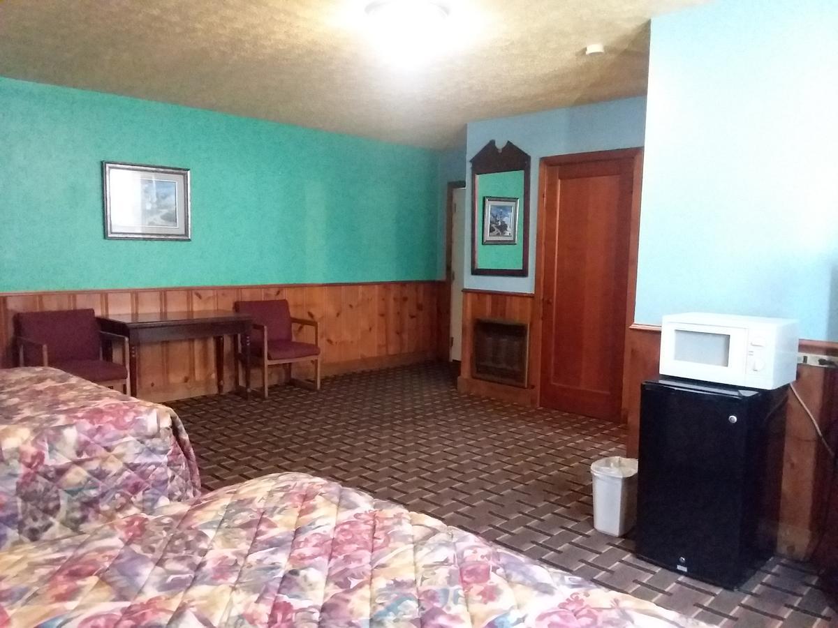 Scenic River Inn Motel Wartburg Εξωτερικό φωτογραφία